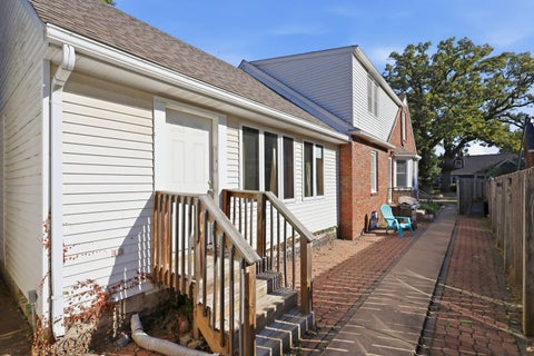 Tiny photo for 1612 Elmore Avenue, Davenport, IA 52803 (MLS # 12791932)