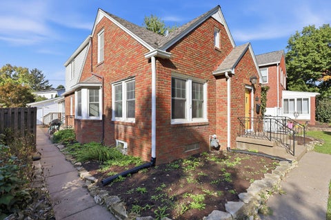 Tiny photo for 1612 Elmore Avenue, Davenport, IA 52803 (MLS # 12791932)