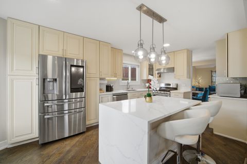 Tiny photo for 2936 Sandalwood Road, Buffalo Grove, IL 60089 (MLS # 12624685)