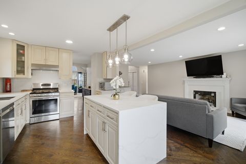 Tiny photo for 2936 Sandalwood Road, Buffalo Grove, IL 60089 (MLS # 12624685)