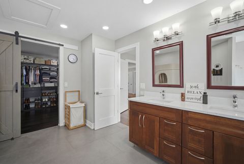 Tiny photo for 2936 Sandalwood Road, Buffalo Grove, IL 60089 (MLS # 12624685)