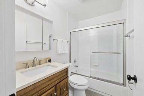 Tiny photo for 172 White Branch Court #172, Buffalo Grove, IL 60089 (MLS # 12718351)
