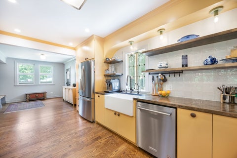 Tiny photo for 740 N Brainard Avenue, La Grange Park, IL 60526 (MLS # 12677710)