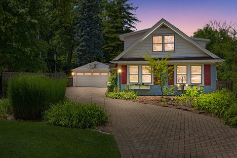 Tiny photo for 740 N Brainard Avenue, La Grange Park, IL 60526 (MLS # 12677710)