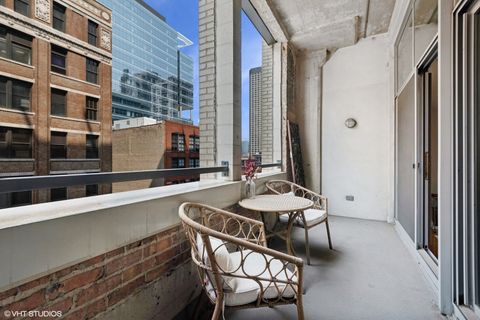 Tiny photo for 565 W Quincy Street #609, Chicago, IL 60661 (MLS # 12558139)