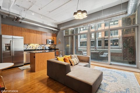 Tiny photo for 565 W Quincy Street #609, Chicago, IL 60661 (MLS # 12558139)