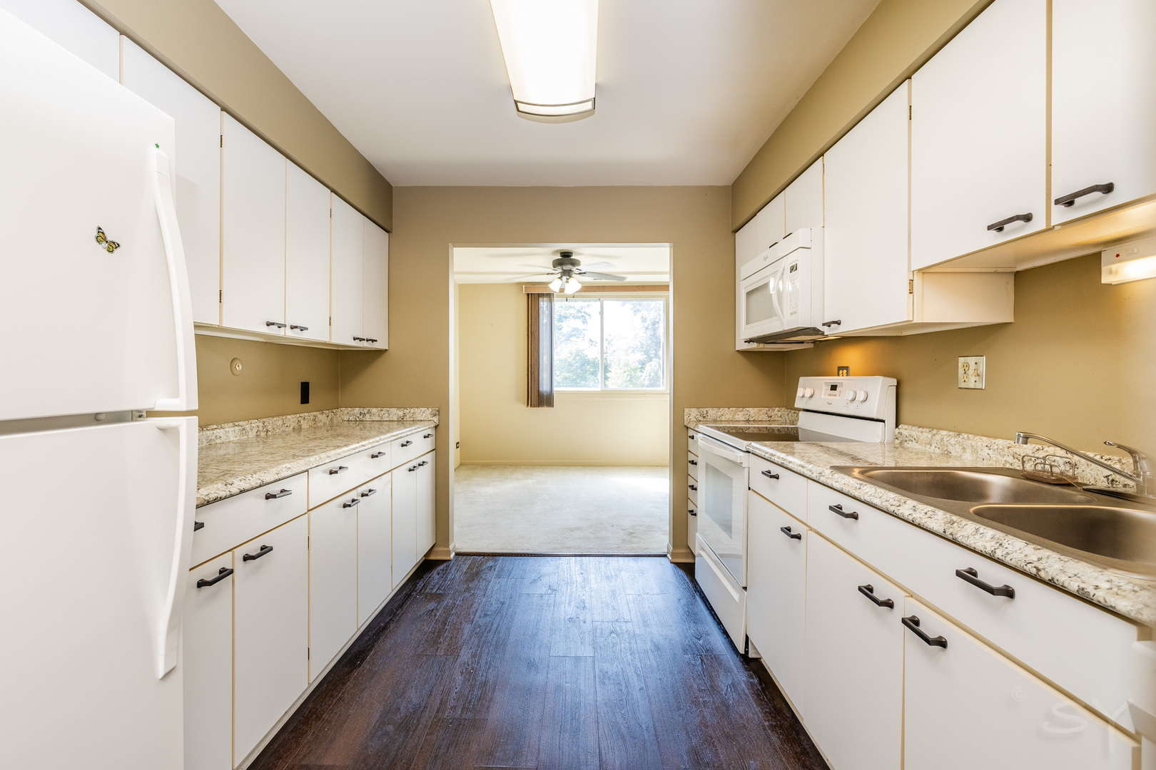 450 Raintree Drive 2F