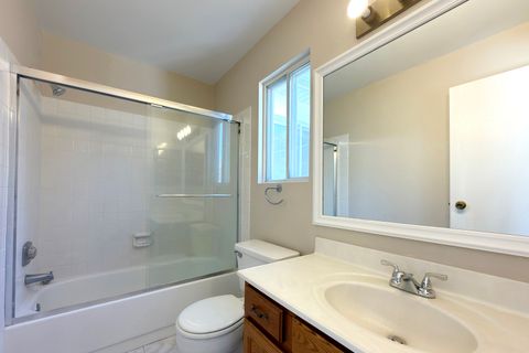 Tiny photo for 424 Le Parc Circle, Buffalo Grove, IL 60089 (MLS # 12588375)