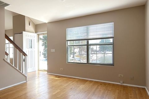 Tiny photo for 424 Le Parc Circle, Buffalo Grove, IL 60089 (MLS # 12588375)