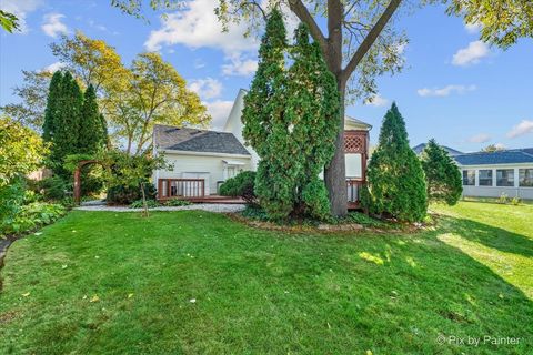 Tiny photo for 1120 Emerald Drive, Aurora, IL 60506 (MLS # 12466070)