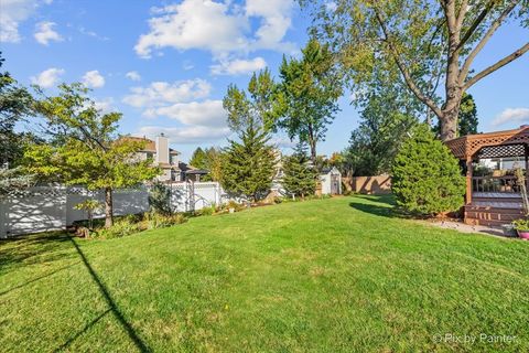 Tiny photo for 1120 Emerald Drive, Aurora, IL 60506 (MLS # 12466070)