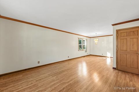 Tiny photo for 1120 Emerald Drive, Aurora, IL 60506 (MLS # 12466070)