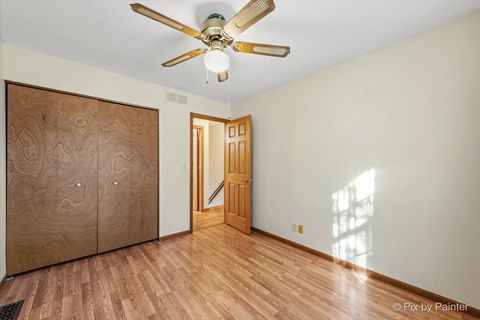 Tiny photo for 1120 Emerald Drive, Aurora, IL 60506 (MLS # 12466070)