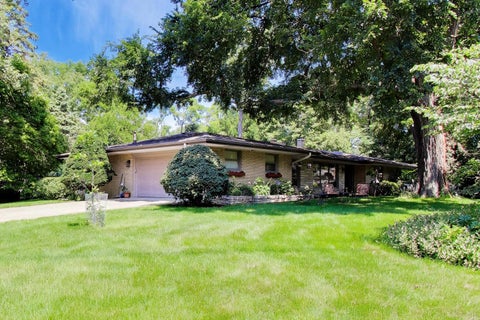 Tiny photo for 6370 Pontiac Drive, Indian Head Park, IL 60525 (MLS # 12707418)