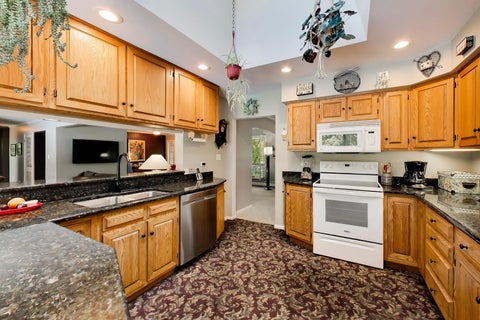 Tiny photo for 6370 Pontiac Drive, Indian Head Park, IL 60525 (MLS # 12707418)