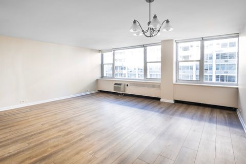 Tiny photo for Chicago, IL 60613 (MLS # 12543081)