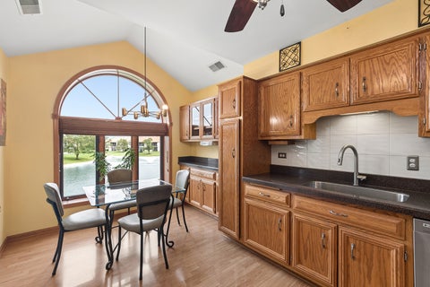 Tiny photo for 6510 Pine Trail Lane #4, Tinley Park, IL 60477 (MLS # 12766605)
