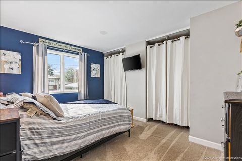 Tiny photo for 16419 Terry Lane, Oak Forest, IL 60452 (MLS # 12589599)