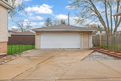 Tiny photo for 16419 Terry Lane, Oak Forest, IL 60452 (MLS # 12589599)