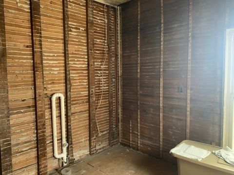 Tiny photo for 1013 Guion Street, Ottawa, IL 61350 (MLS # 12378626)