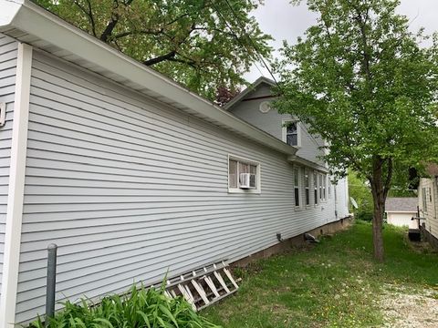 Tiny photo for 1013 Guion Street, Ottawa, IL 61350 (MLS # 12378626)