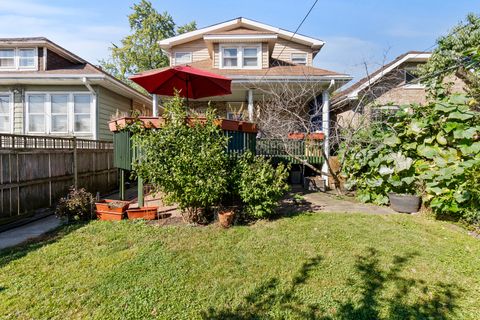 Tiny photo for 3825 Kenilworth Avenue, Berwyn, IL 60402 (MLS # 12523918)