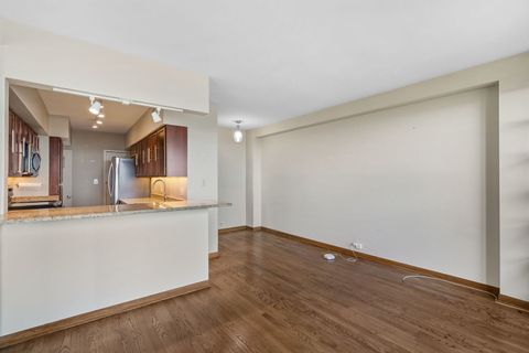 Tiny photo for 3180 N Lake Shore Drive #13C, Chicago, IL 60657 (MLS # 12538369)