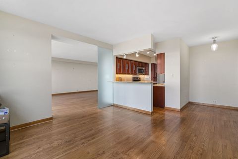 Tiny photo for 3180 N Lake Shore Drive #13C, Chicago, IL 60657 (MLS # 12538369)