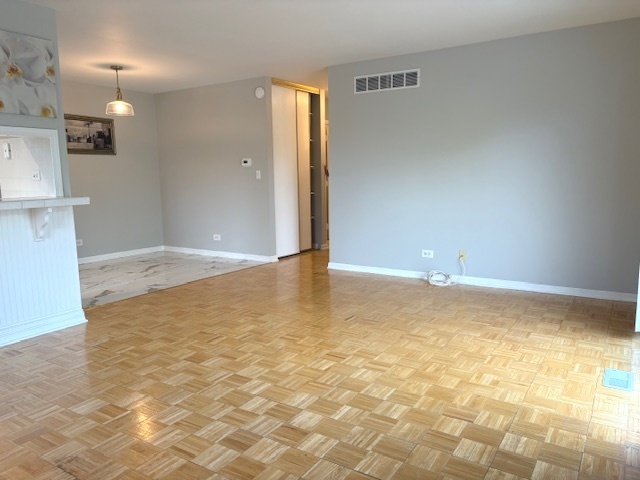 2S717 Winchester Circle 4