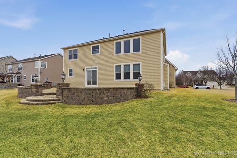 Tiny photo for 2593 Moutray Lane, North Aurora, IL 60542 (MLS # 12585225)