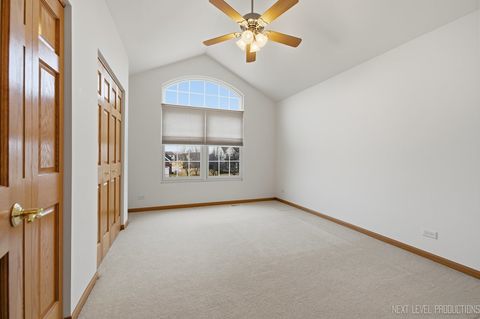 Tiny photo for 2593 Moutray Lane, North Aurora, IL 60542 (MLS # 12585225)