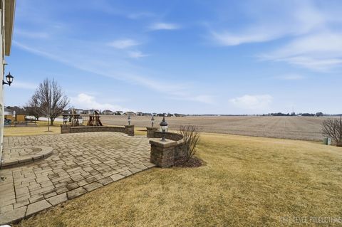 Tiny photo for 2593 Moutray Lane, North Aurora, IL 60542 (MLS # 12585225)