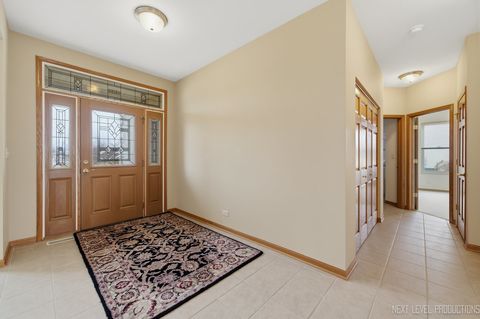 Tiny photo for 2593 Moutray Lane, North Aurora, IL 60542 (MLS # 12585225)