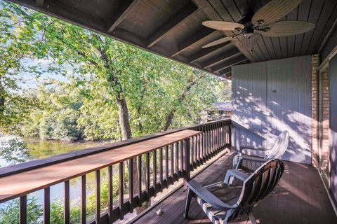 Tiny photo for 5501 Lakeside Drive #3B, Lisle, IL 60532 (MLS # 12499514)