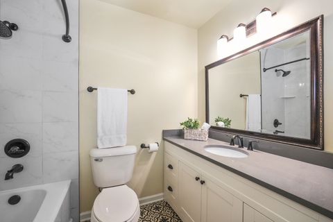 Tiny photo for 5501 Lakeside Drive #3B, Lisle, IL 60532 (MLS # 12499514)