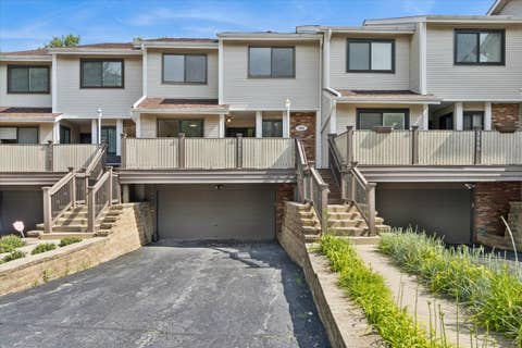 Photo of 3082 Antelope Springs Road, Northbrook, IL 60062 (MLS # 12691923)