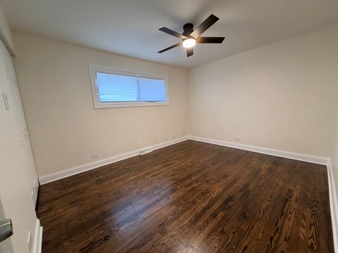 Tiny photo for 15203 Waterman Drive, South Holland, IL 60473 (MLS # 12643293)
