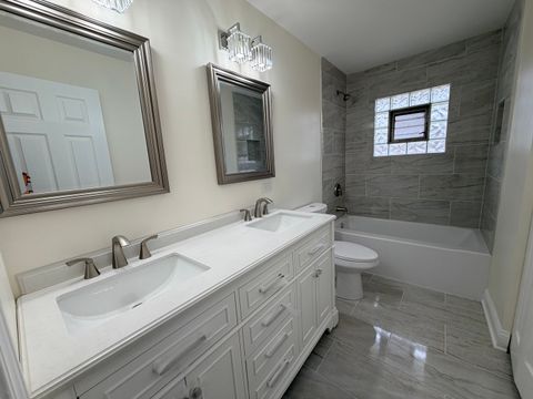 Tiny photo for 15203 Waterman Drive, South Holland, IL 60473 (MLS # 12643293)