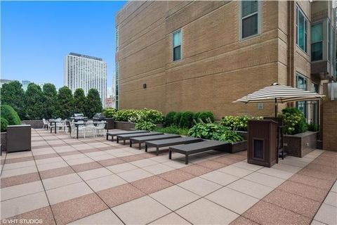 Tiny photo for 33 W ONTARIO Street #21H, Chicago, IL 60654 (MLS # 12485448)