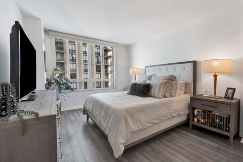 Tiny photo for 33 W ONTARIO Street #21H, Chicago, IL 60654 (MLS # 12485448)