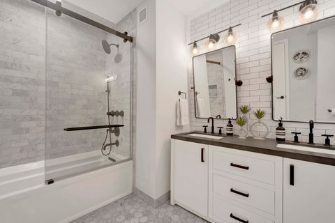 Tiny photo for 33 W ONTARIO Street #21H, Chicago, IL 60654 (MLS # 12485448)