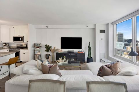 Tiny photo for 33 W ONTARIO Street #21H, Chicago, IL 60654 (MLS # 12485448)