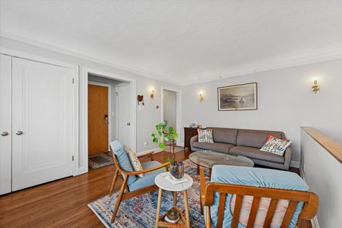Tiny photo for 3037 N Troy Street #1E, Chicago, IL 60618 (MLS # 12578293)