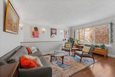 Tiny photo for 3037 N Troy Street #1E, Chicago, IL 60618 (MLS # 12578293)