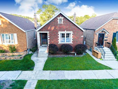 Tiny photo for 3525 Prairie Avenue, Brookfield, IL 60513 (MLS # 12684183)