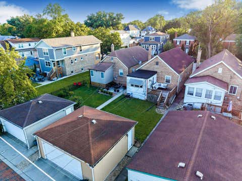 Tiny photo for 3525 Prairie Avenue, Brookfield, IL 60513 (MLS # 12684183)