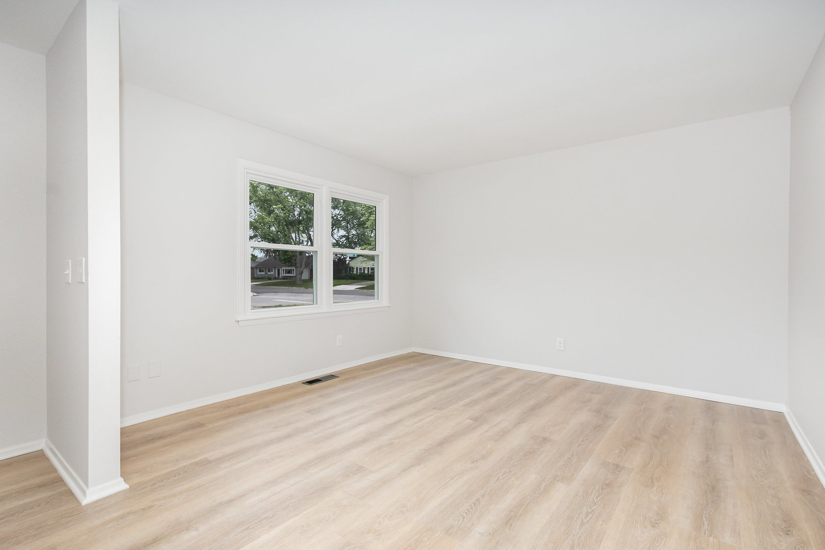 84 Amesbury Road