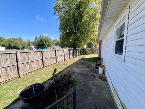Tiny photo for 101 E Lincoln Street, Sidell, IL 61876 (MLS # 12475078)