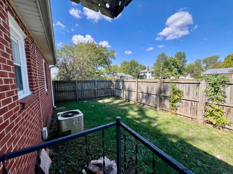 Tiny photo for 101 E Lincoln Street, Sidell, IL 61876 (MLS # 12475078)