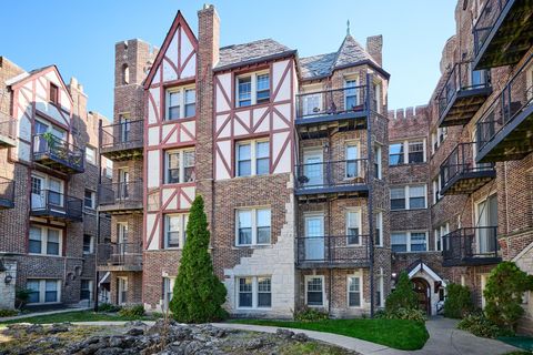 Tiny photo for 5715 N Kimball Avenue #1N, Chicago, IL 60659 (MLS # 12490059)